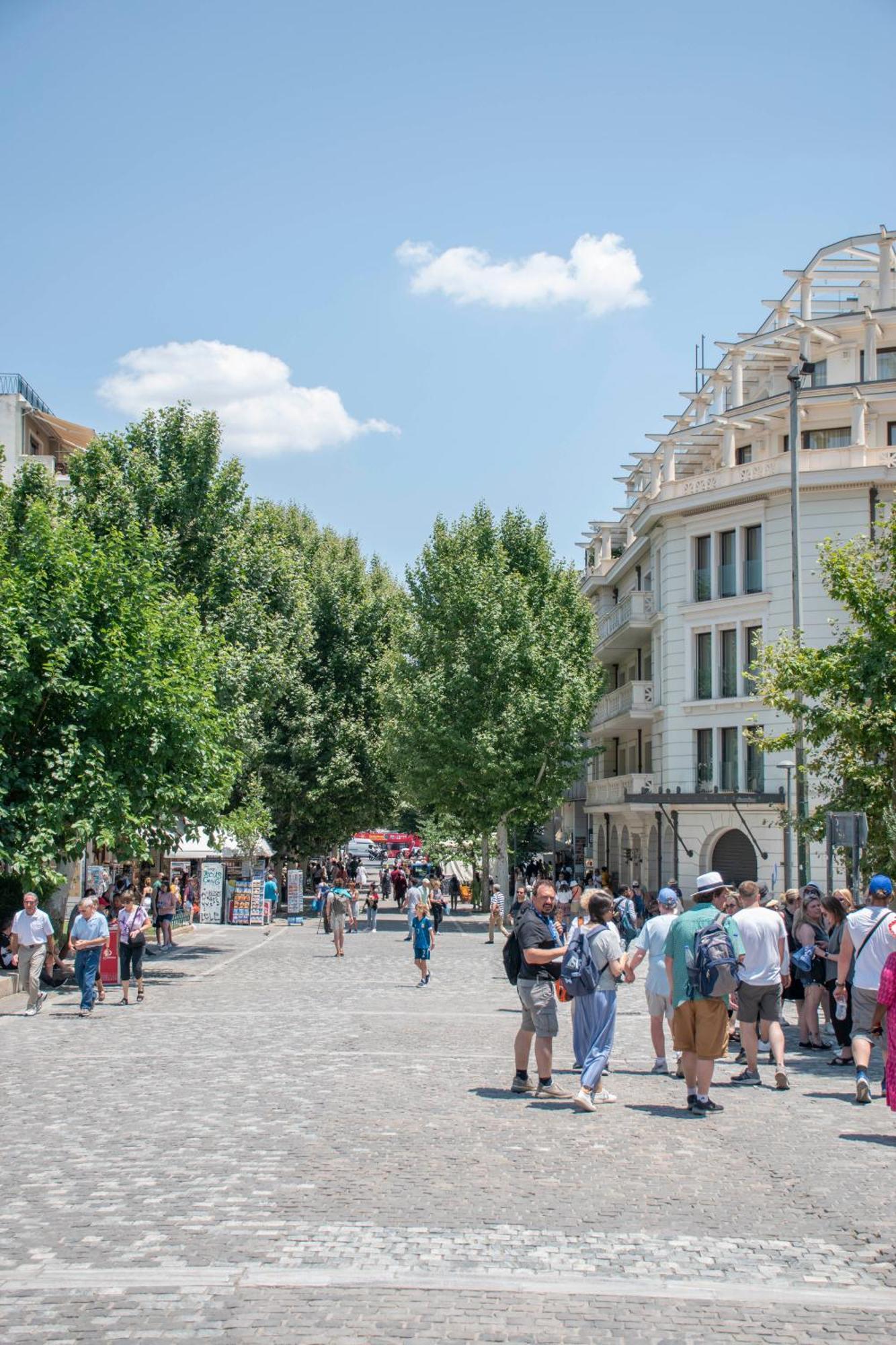Luxury Apartment In The Heart Of The City - 1Br Athens Exterior photo